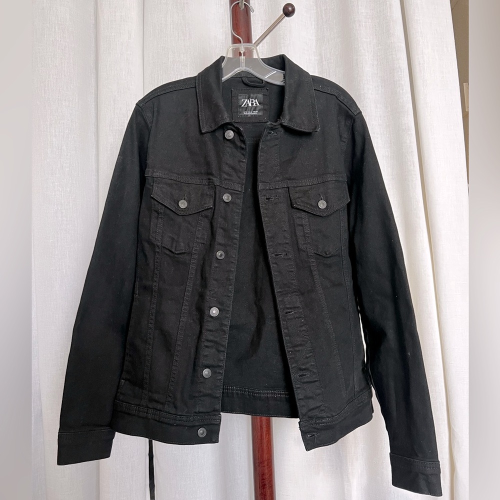 Zara Men’s Black Denim Jacket